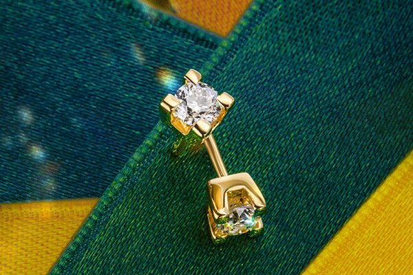 Biżuteria z diamentami – wyjątkowy prezent z okazji rocznicy ślubu