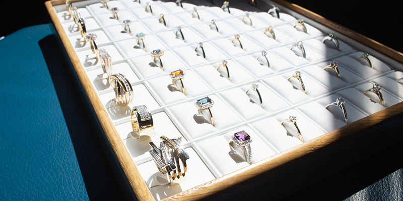 Co zrobić z pierścionkiem po zerwanych zaręczynach?