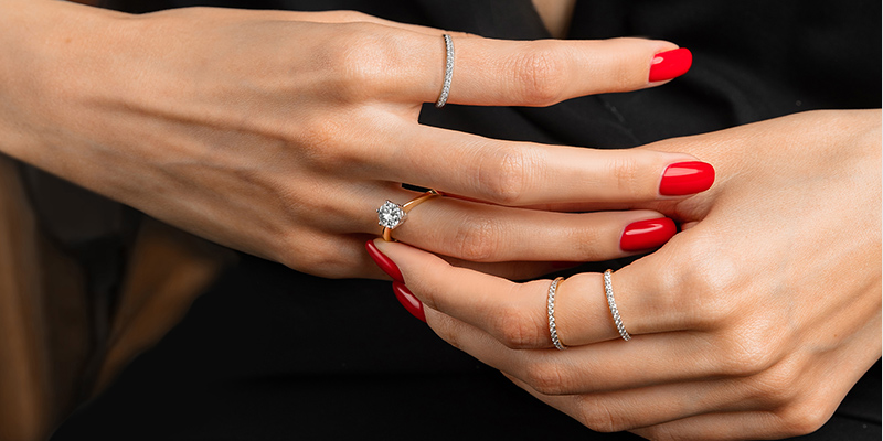 Jak zmierzyć obwód palca by dobrać rozmiar pierścionka?