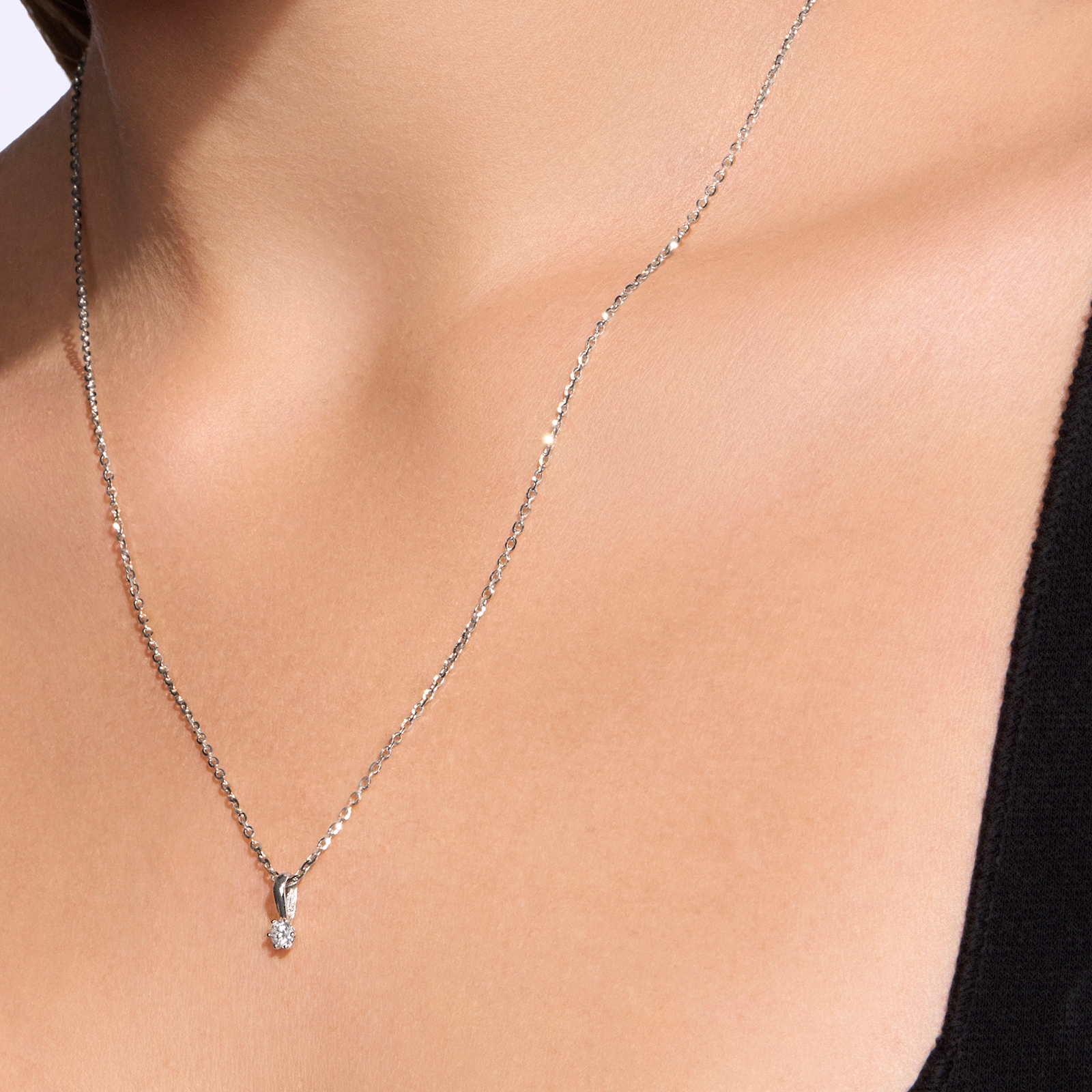 Zawieszka z diamentem Kartezja z białego złota 0,16ct