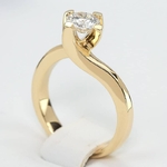Pierścionek zaręczynowy Kartezja z diamentem z żółtego złota P0192ZB