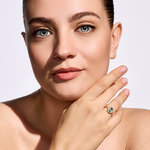 Pierścionek zaręczynowy z brylantami i szmaragdem Ventego z żółtego złota