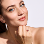 Pierścionek zaręczynowy z brylantami i rubinem Ventego z żółtego złota