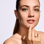 Pierścionek zaręczynowy z brylantem Kartezja z białego i żółtego złota