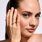 Pierścionek zaręczynowy z brylantem Kartezja z białego i żółtego złota