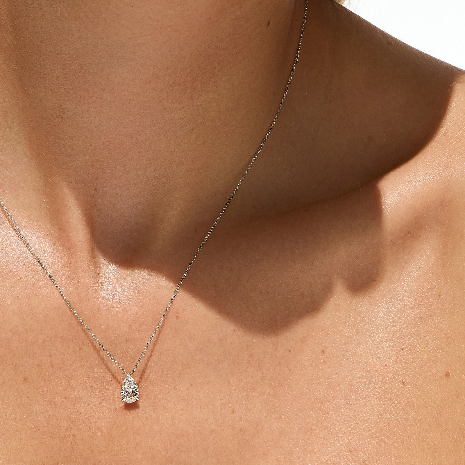 Zawieszka z diamentem Kartezja z białego złota 1,00ct